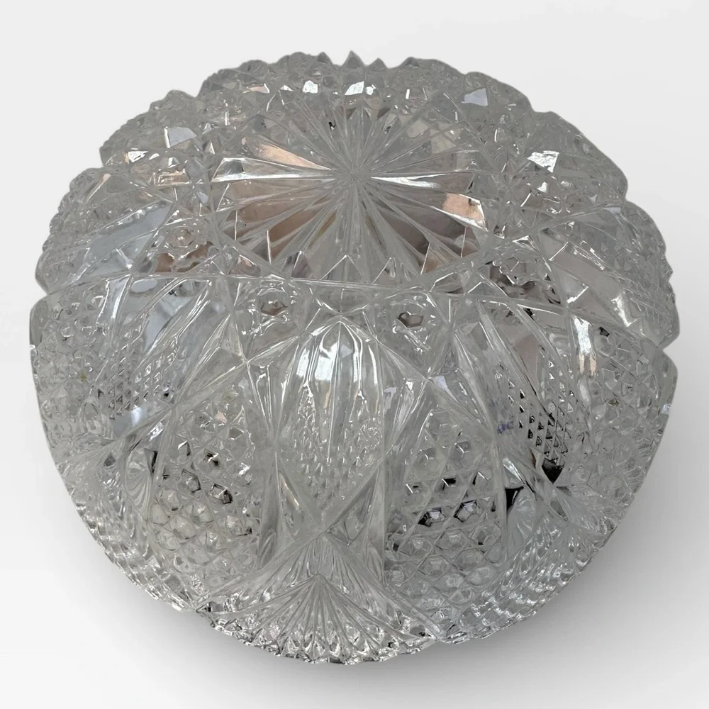 Mikasa Hoya Crystal Cut 9” Vintage Glass Bowl Centerpiece
